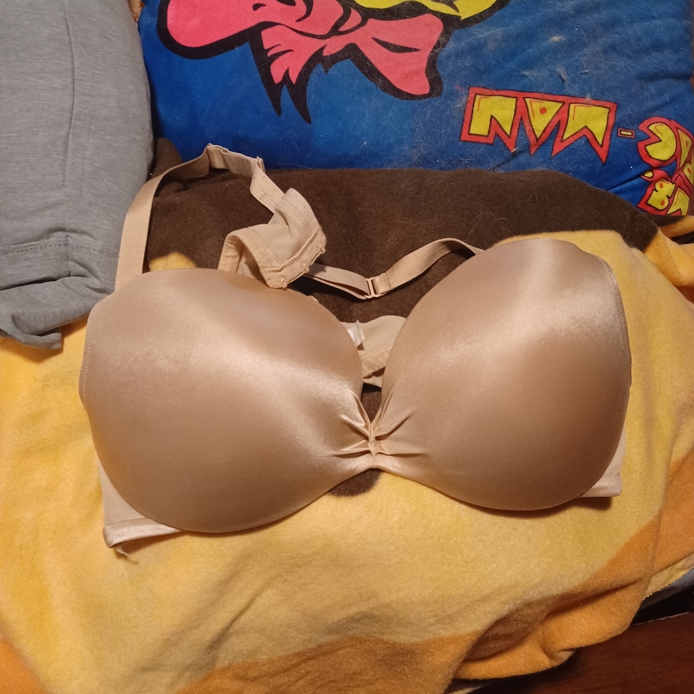 Max boost plunge bra 42B